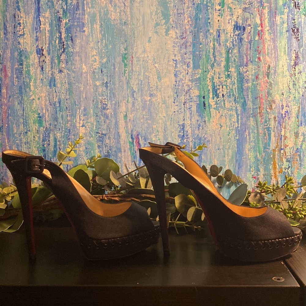 CHRISTIAN LOUBOUTIN INDIANA canvas sling back 140 size 41
